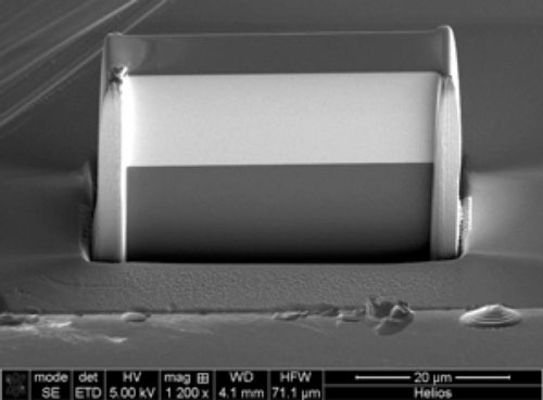 Scanning electron microscope image of an X-ray lens