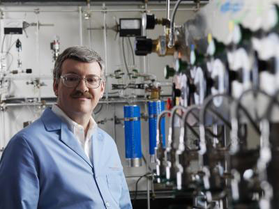 Morris Bullock heads the new Center for Molecular Electrocatalysis at Pacific Northwest National Laboratory