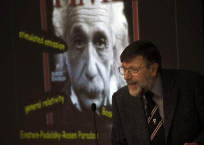 >Nobel Prize in physics recipient Dr. William D. Phillips