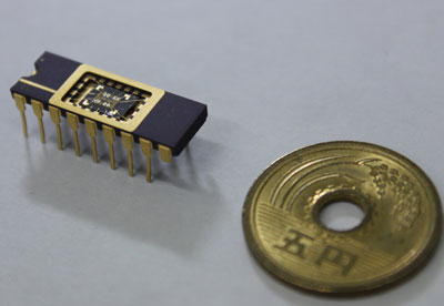 photograph of the chip in which a high-sensitivity detector is mounted