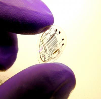 contact lens with circuits