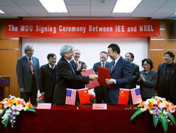 Chinese and U.S. labs agree cooperation on renewable energy sources