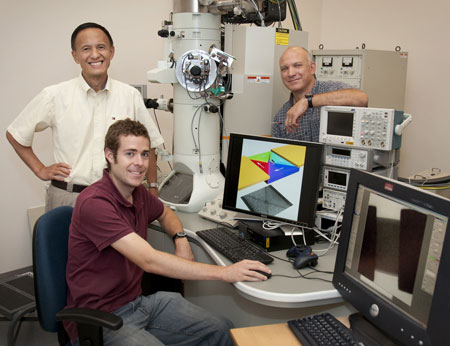 Physicists Yimei Zhu (back left), Shawn Pollard (seated), and Dario Arena