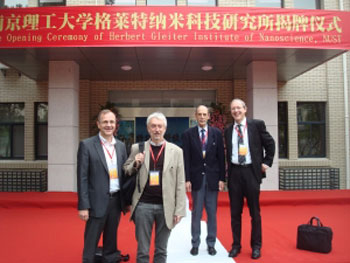 CeNTech assists University in Nanjing in founding New Nano Institute