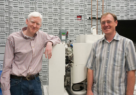 Physicists Kevin Twedt (left) and Vladimir Aksyuk