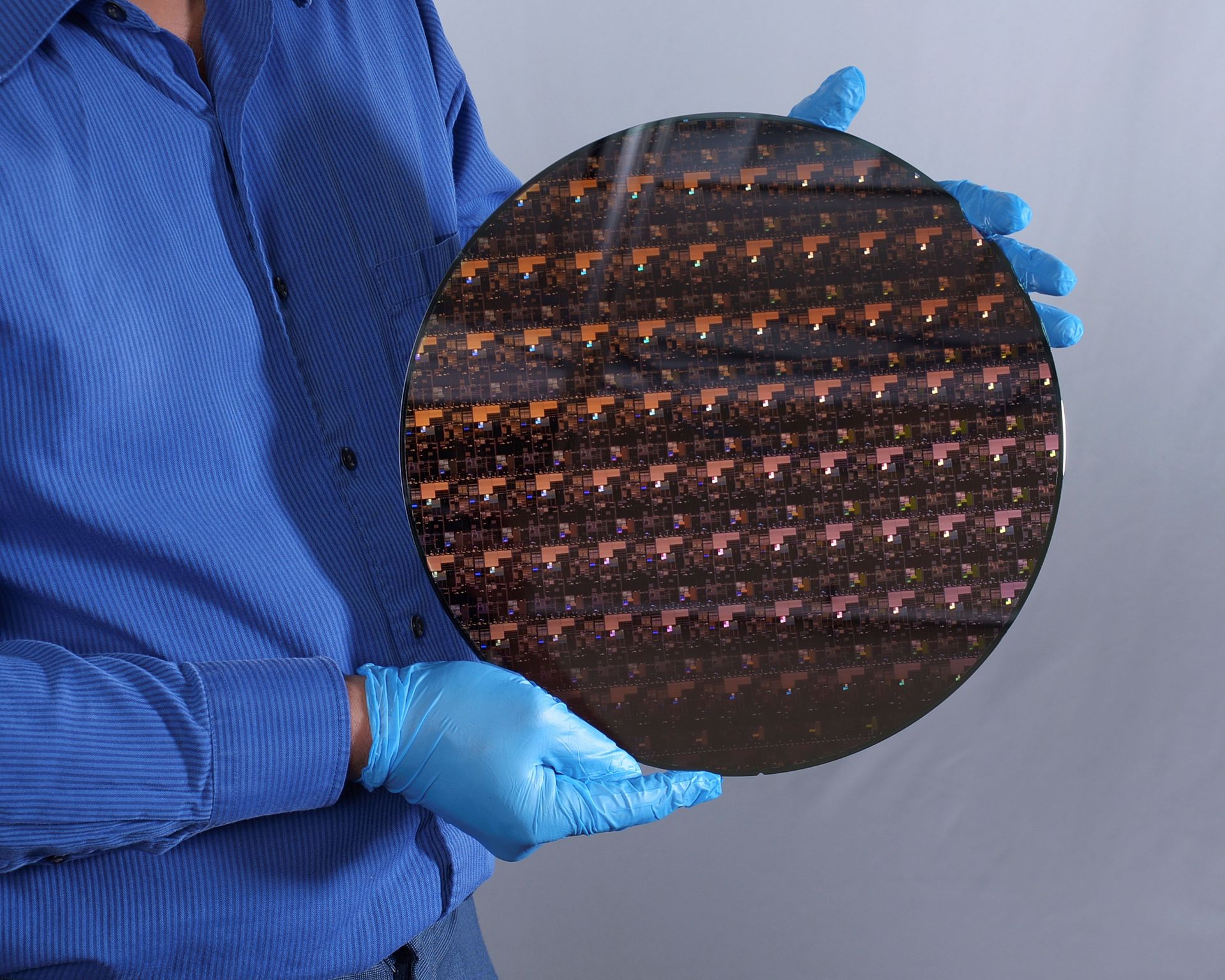 A wafer with 2 nm node chips