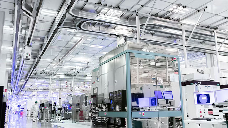 Overview of a cleanroom showing production systems and controlled environment