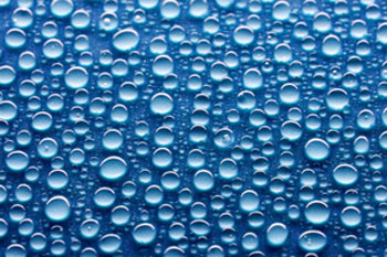 Superhydrophobic surfaces, which strongly repel water