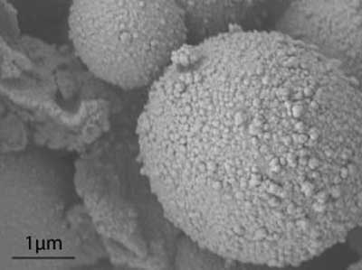 Porous nanoparticles