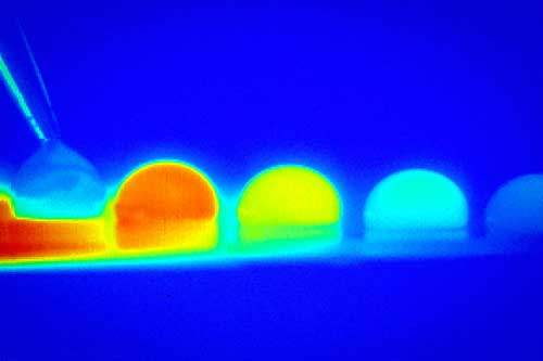 infrared imaging shows the temperature changes within a droplet of water