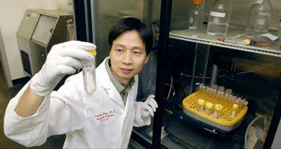 Xiaoting Zhang, PhD, in his cancer biology lab at the Vontz Center for Molecular Studies