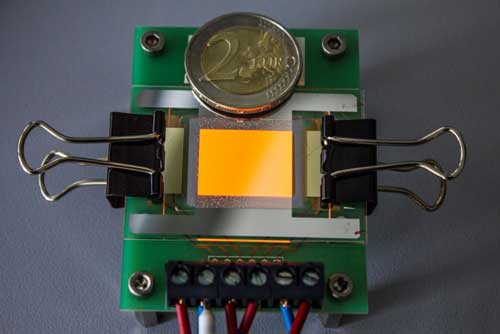 Orange luminous OLED on a graphene electrode