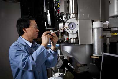 Chongmin Wang, DOE/Pacific Northwest National Laboratory