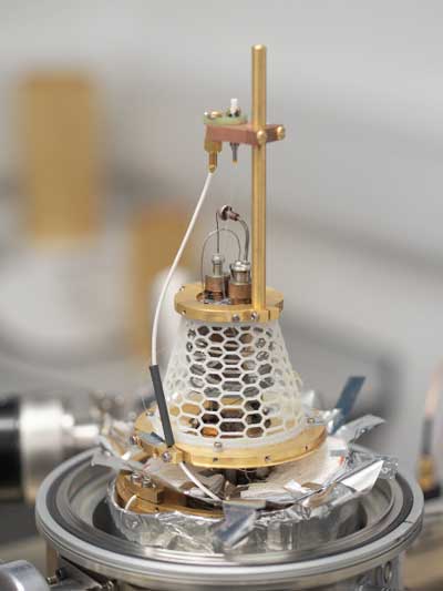 supercooled detector platform capable of detecting single photons