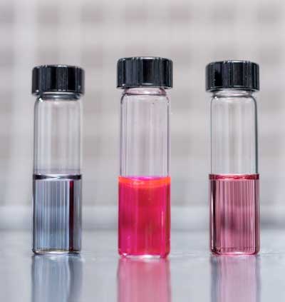 vials containing samples of hairy nanoparticles