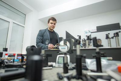 Yury Stebunov, senior researcher at the Laboratory of Nanooptics and Plasmonics of the Center for Photonics and 2D Materials, MIPT