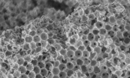 nanoporous ceramic sponge