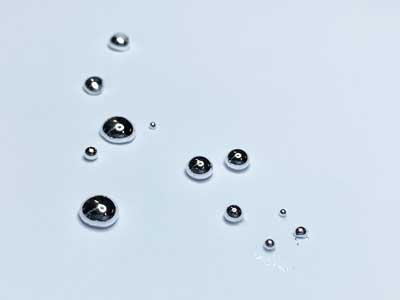 Droplets of gallium liquid metal