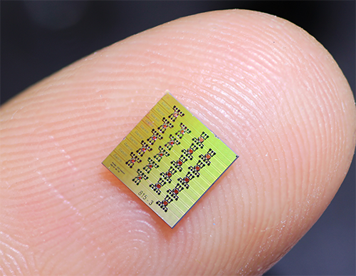 piezoMEMS-silicon nitride chip on a finger tip