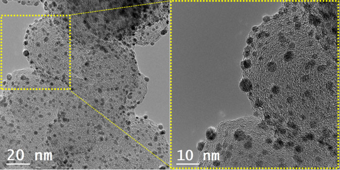 Low- and high-magnification TEM images of PtCo/C and PtCoV/C
