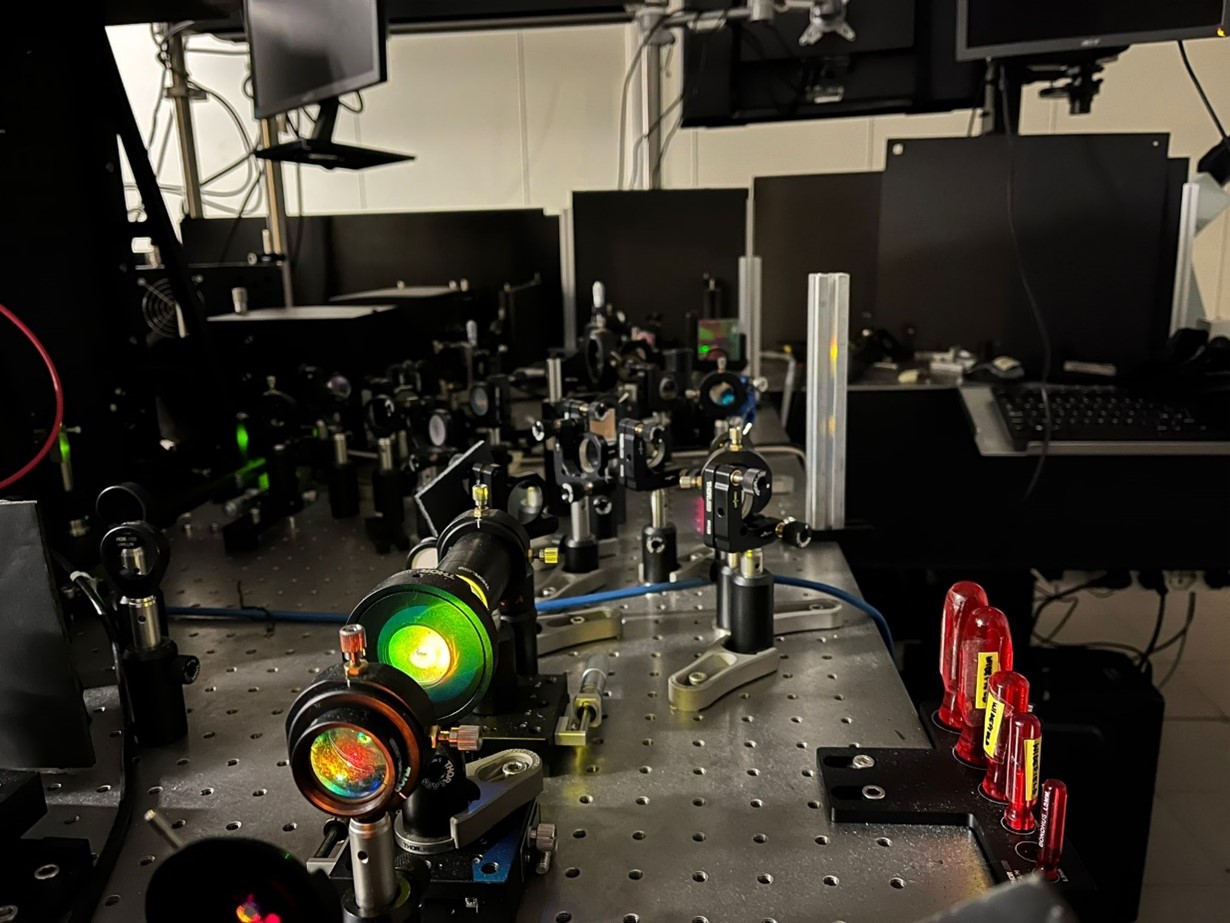 vibrational spectroscopy setup in the lab