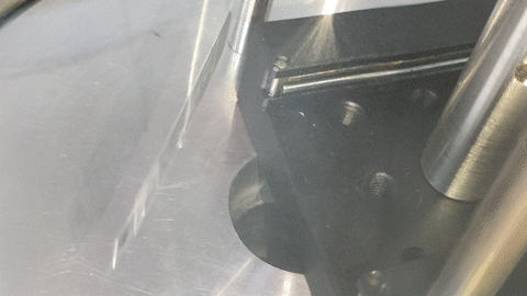 laser light can be used to pull a macroscopic object toward it