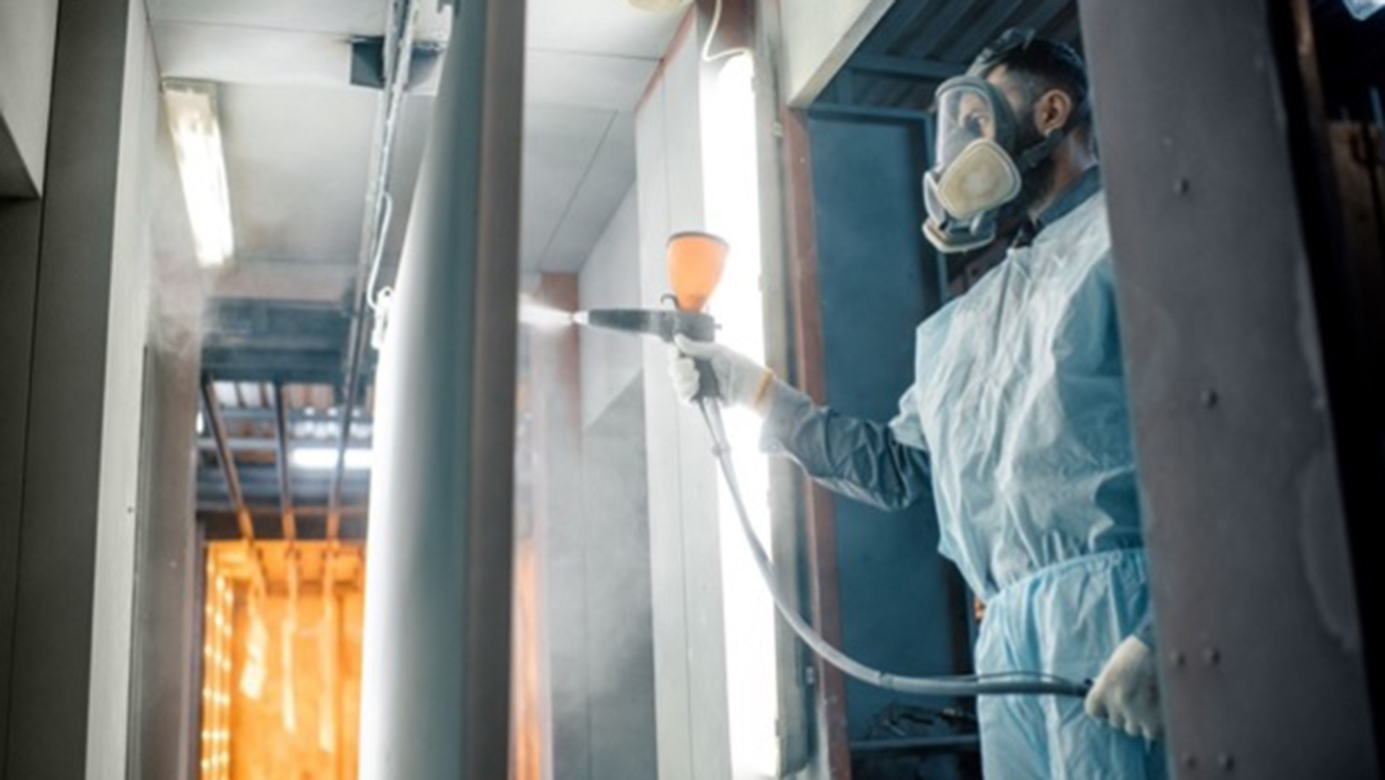 spray coating a steel plate