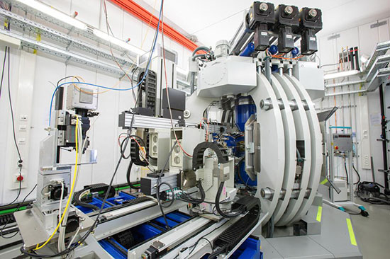 large volume press Aster-15
