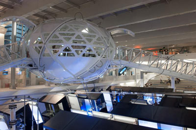 Blick in das Zentrum Neue Technologien im Deutschen Museum