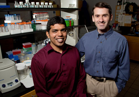 professor Scott Silverman, right, and graduate student Jagadeeswaran Chandrasekar