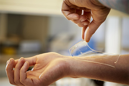 antibacterial hydrogel to treat wounds