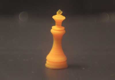 chess king, 3D-printed with a temperature-responsive hydrogel