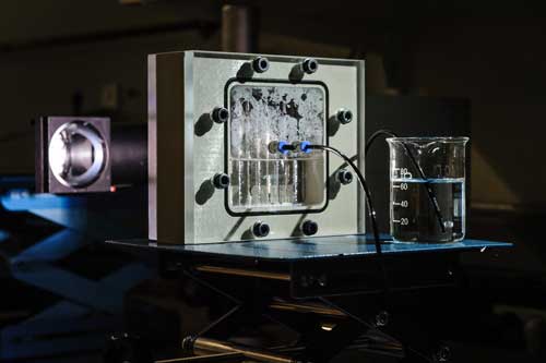 Test set-up of a prototype for photoelectrochemical water splitting