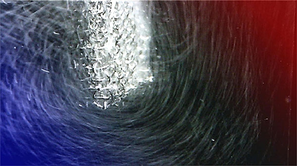 Visualization of the whirling motion of O2 bubbles around a metal catalyst under a 0.43 Tesla magnetic field, in reaction conditions and at room temperature