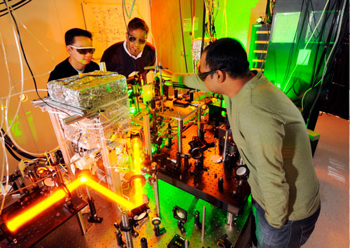 Bose-Einstein condensates evaluated for quantum computers