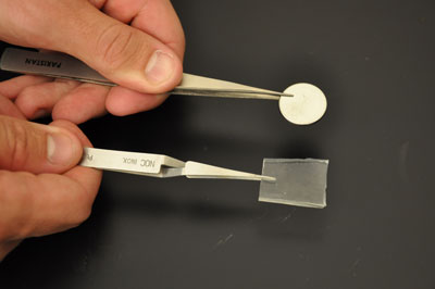 Battery and silcon dioxide sample