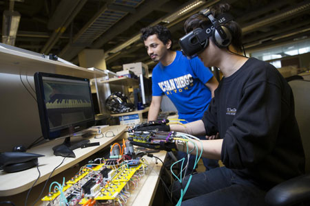 A glove powered by soft robotics is allowing these Ph.D. students to play piano in VR