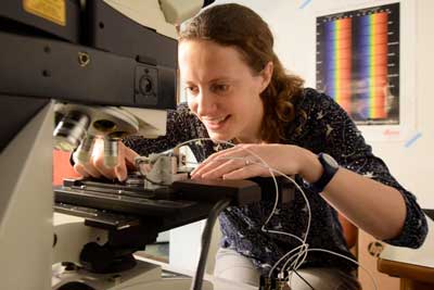 Sarah Robinson setting up ACME in the lab