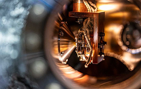 Digital Twin for Chemical Science sample holder