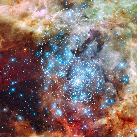 colliding star clusters in the gigantic 30 Doradus nebula