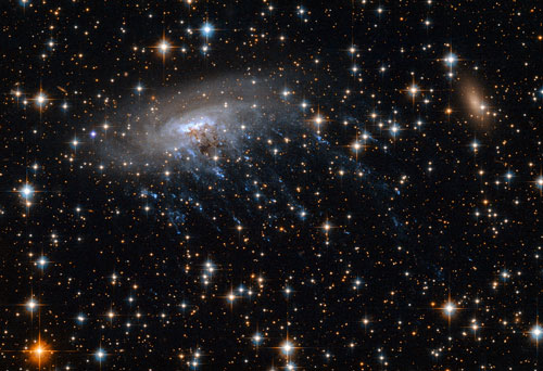 spiral galaxy ESO 137-00