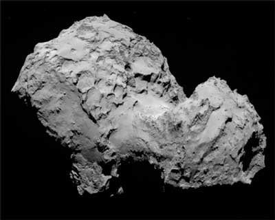 The nucleus of comet 67P Churyumov-Gerasimenko as seen by the European Rosetta space probe