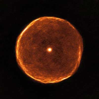 Delicate Bubble of Expelled Material around the Cool Red Star U Antliae