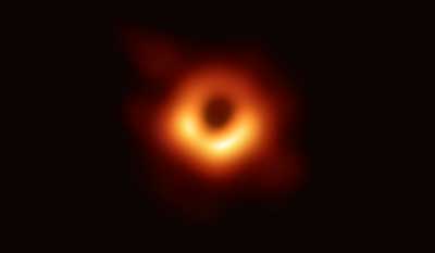 black hole at the heart of the galaxy M87