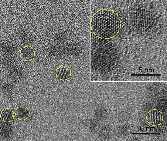 Transmission electron micrograph (TEM) of PbS QDots, covered with −PEG−NH2 ligands